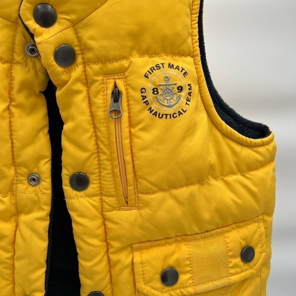 Size 3, boy’s yellow vest - Picture 5 of 6